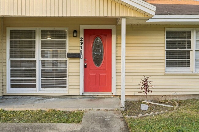 Building Photo - 2918 Tarpey Ave