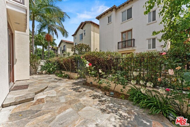 Foto del edificio - 5738 S Celedon Creek