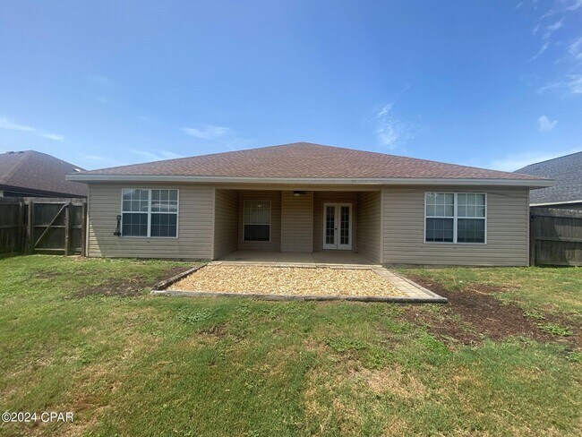 Building Photo - 2925 Cedars Crossing