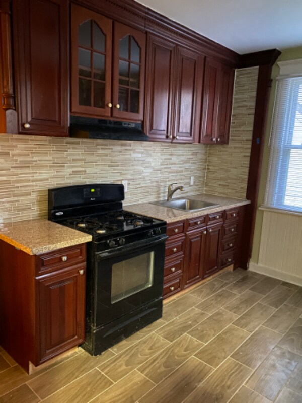 14 N Spring St, Ansonia, CT 06401 Room for Rent in Ansonia, CT