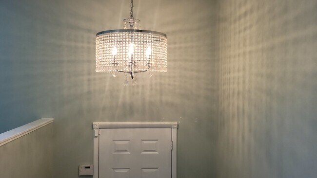 Foto del edificio - $500 off one month!!!  Spacious 4BR Home |...