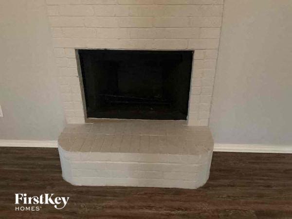 Foto del edificio - 7312 Meadows Dr N