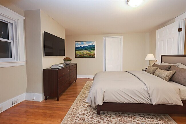 Foto del edificio - 83 S Main St