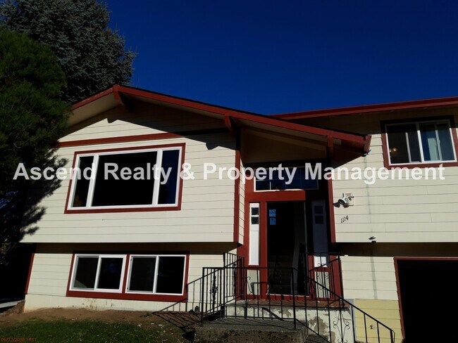 Updated 4 Bed on Cul de Sac, Fenced Yard, ... - Updated 4 Bed on Cul de Sac, Fenced Yard, ... House