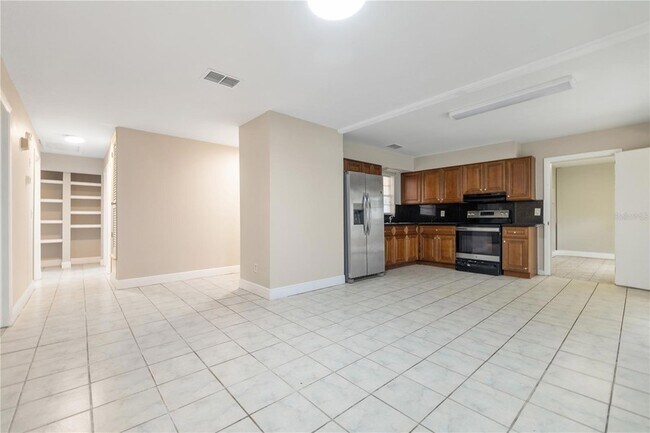Building Photo - 7314 Sequoia Dr