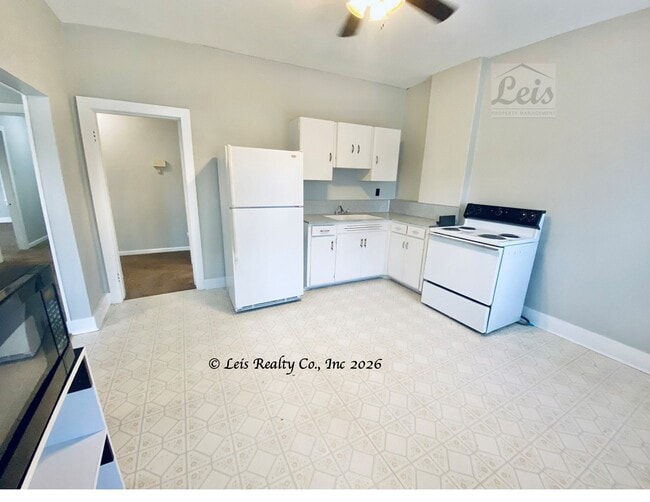 Building Photo - 43 N Steffin St