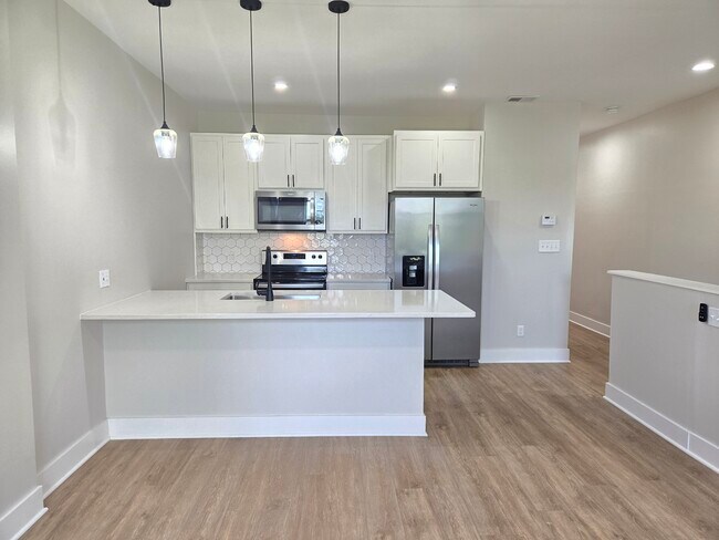 Building Photo - 3914 De Tonty St