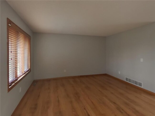 Foto del edificio - 7192 Mourning Dove Rd