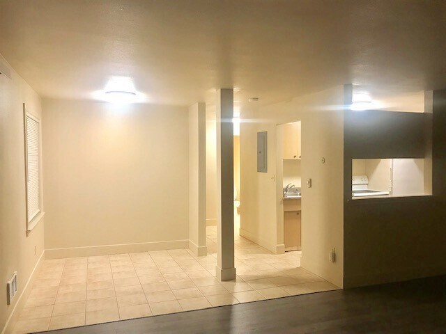 Foto del edificio - 9029 35th Ave SW