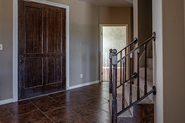 Building Photo - 136 Dos Caballos