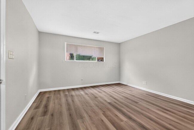 Foto del edificio - 940 Ferndale Pl