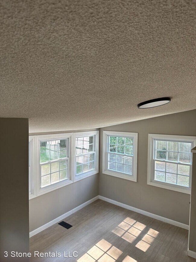Foto del edificio - 2 br, 1 bath House - 1114 Sherwood Drive