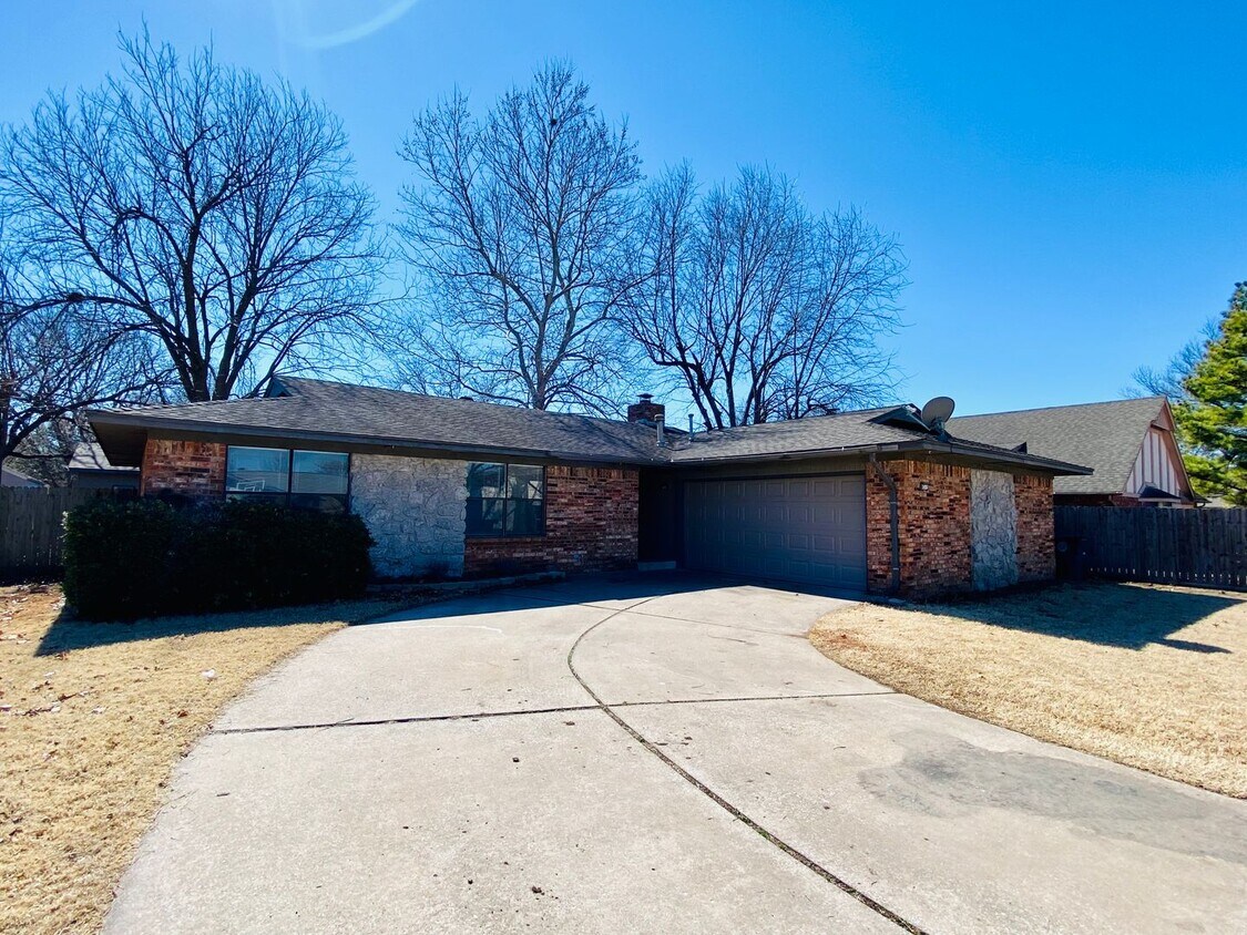 Foto principal - Move-In Ready 3 Bed 2 Bath In Union School...