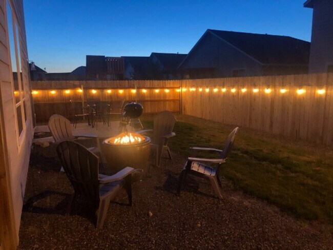 Building Photo - 2646 W Snyder St