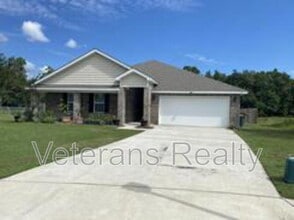 Building Photo - 8 Periwinkle Ln