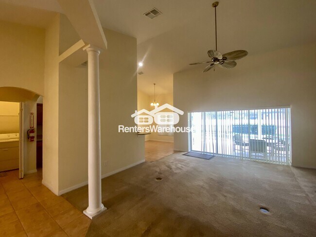 Foto del edificio - 313 Burford Cir