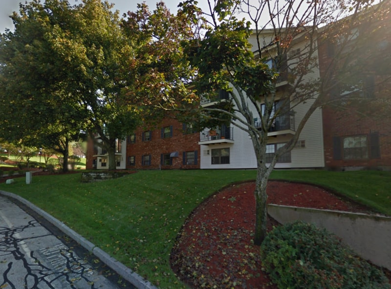 Primary Photo - 1 Bristol Ct