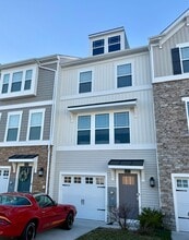 Building Photo - 24625 Dogwood Ln