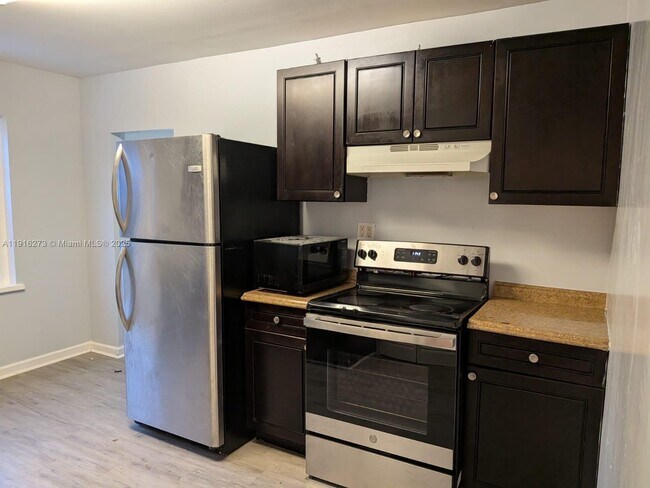 Foto del edificio - 2132 McKinley St