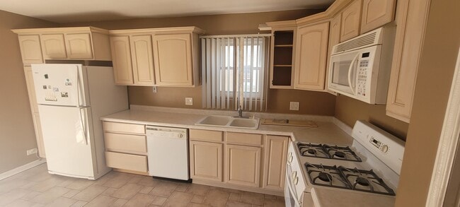 Foto del edificio - 8150 Kilpatrick Ave