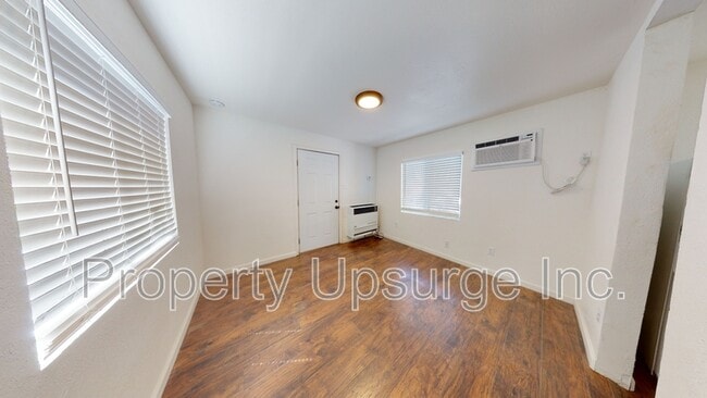 Building Photo - 2713 Twin View Blvd