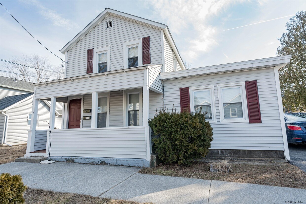 Primary Photo - 12 Hyde St
