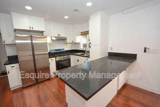 Foto del edificio - 938 Douglas Ave