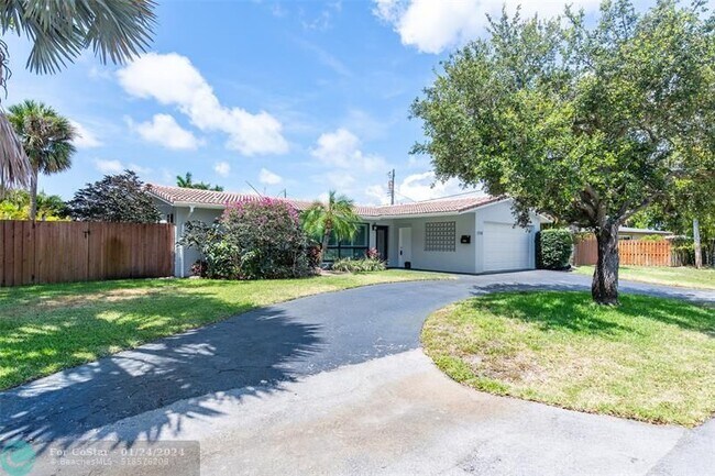 Foto del edificio - 1598 NE 48th Ct