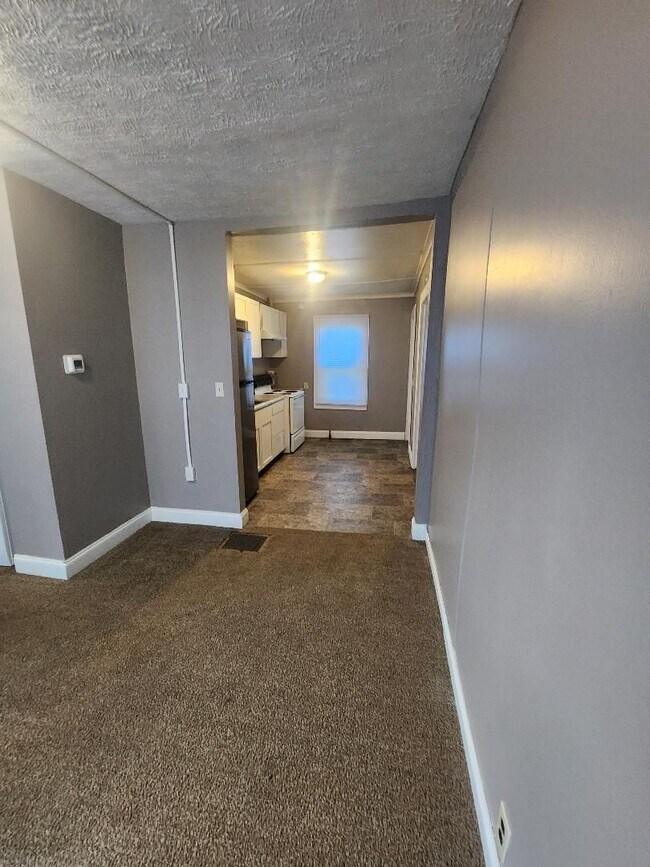 Foto del edificio - Westside 4 Bedroom Home Near MLK and 16th ...