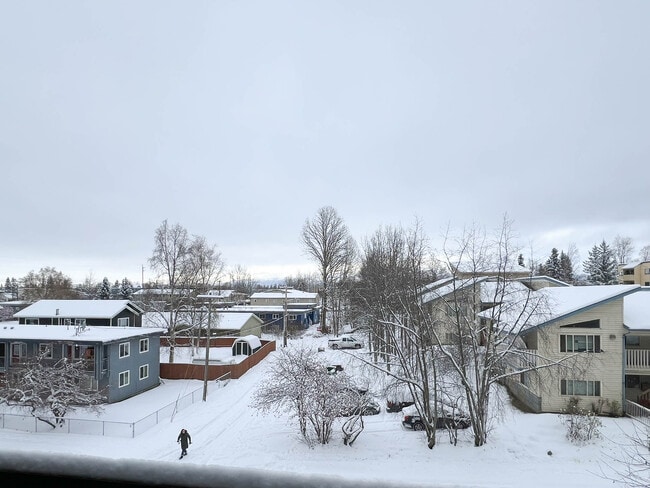 Foto del edificio - 1170 Denali St