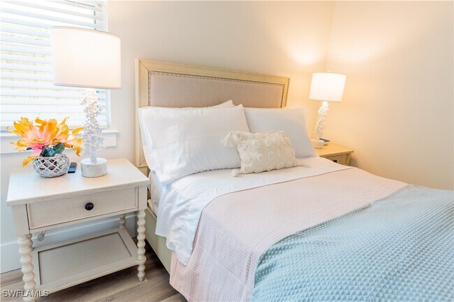 Foto del edificio - 548 101st Ave N