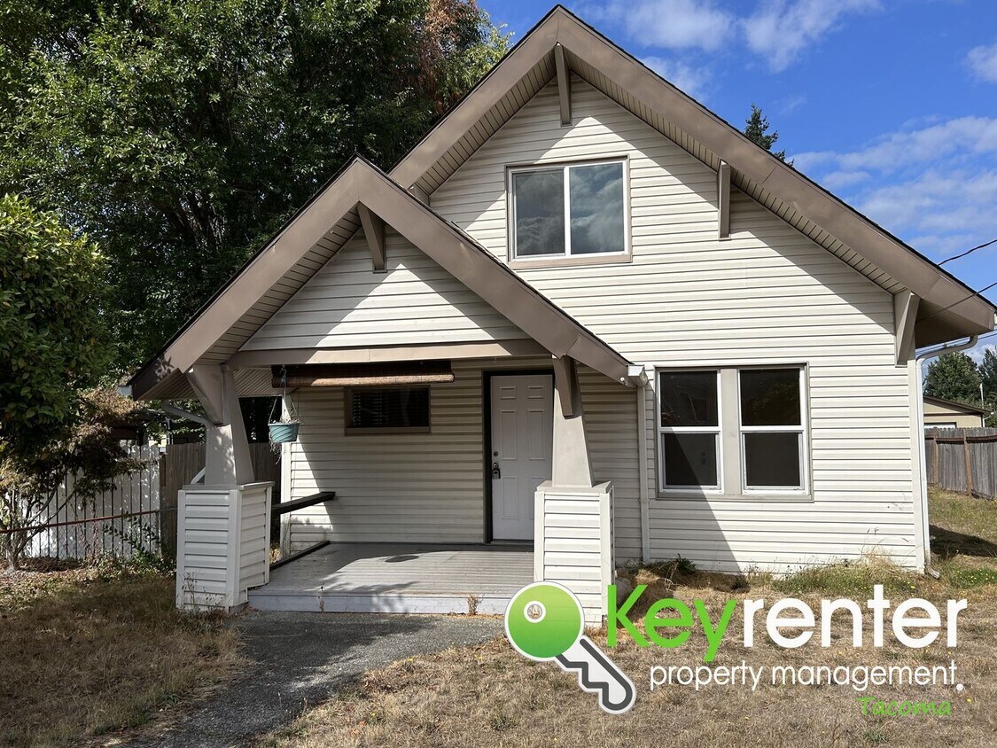 Primary Photo - Delightful 3Bed/1.5Bath Craftsman Home