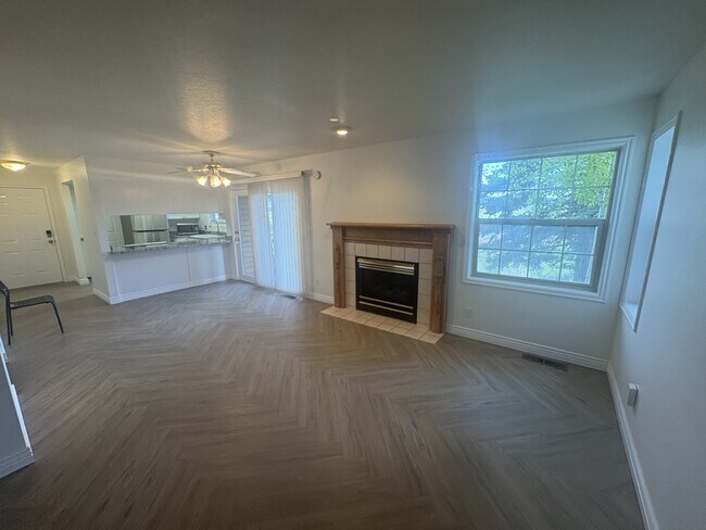 Building Photo - 983 Grindelwald Ln