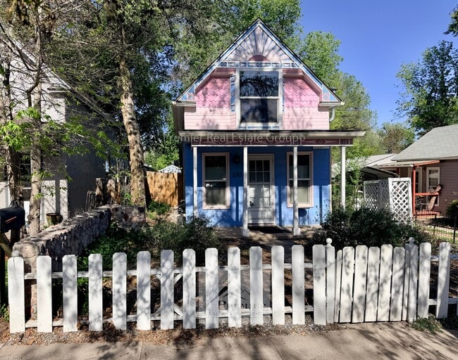 Building Photo - 220 Willow St