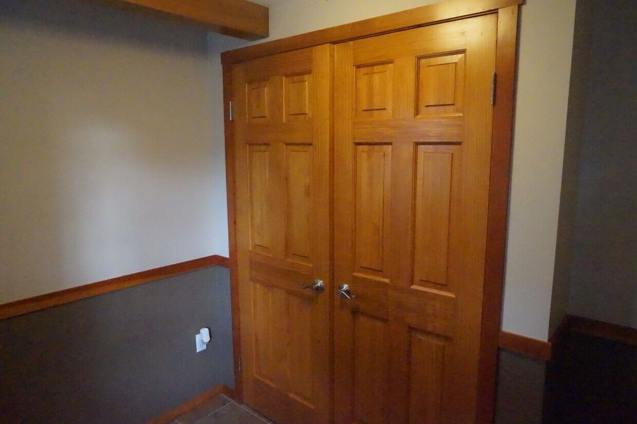 Foto principal - Large lot with room for a garden