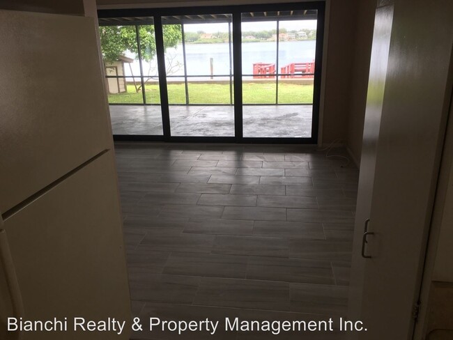 Foto del edificio - 2 br, 1 bath House - 770 182nd Ave