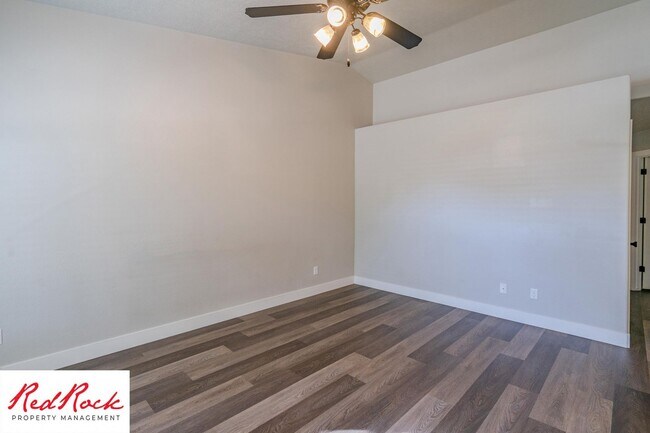 Building Photo - 1115 N 1340 W Cir