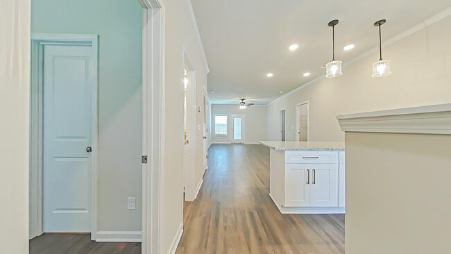 Building Photo - 5082 Samuel Rd