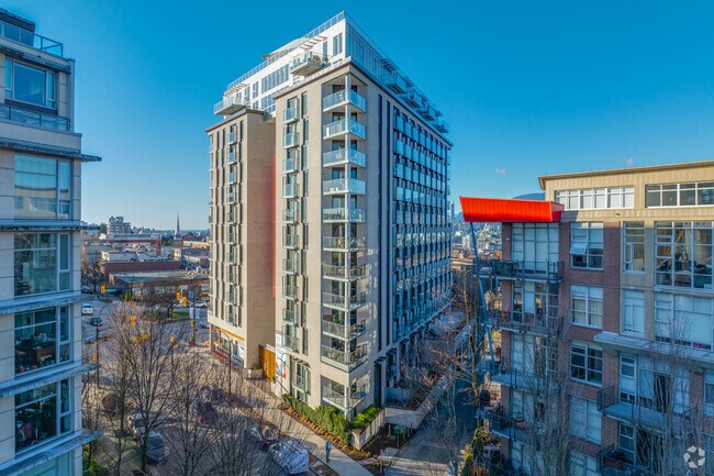 Building Photo - The Duke