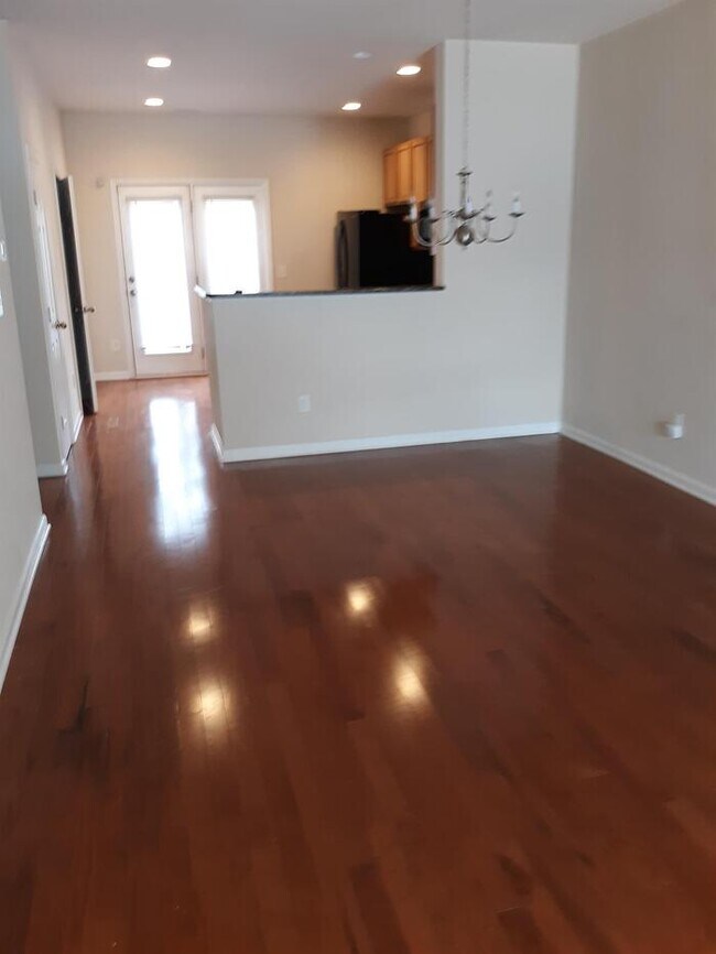 Foto del edificio - 305 Dove Cottage Ln