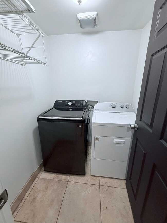 Foto del edificio - 4213 N Westview Dr