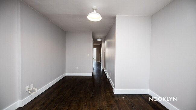 Foto del edificio - 962 Myrtle Ave