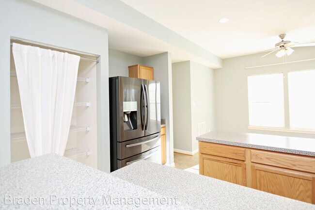 Foto del edificio - 4 br, 3.5 bath House - 518 Holly Hill Drive