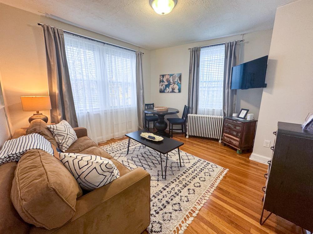 Foto principal - 1 bedroom in Brookline MA 02446