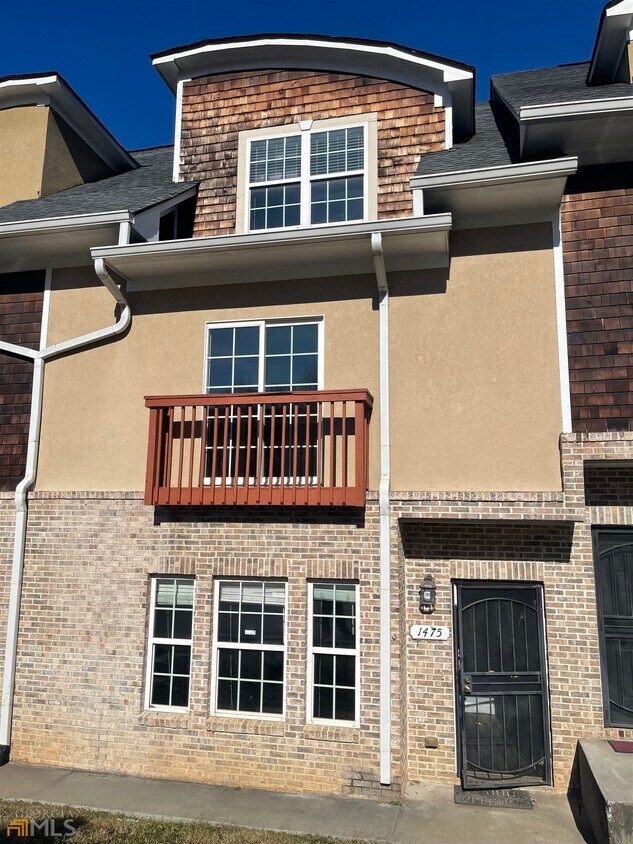 1475 N Circle Dr NW, Atlanta, GA 30318 Townhouse for Rent in Atlanta