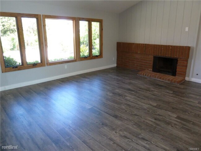 Foto del edificio - 4 br, 2 bath House - 2109 Hillsbury Rd