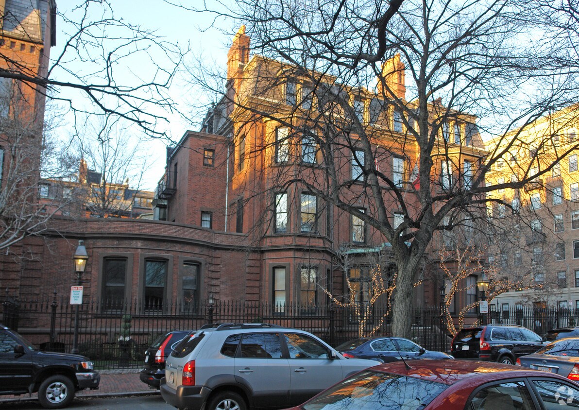 Building Photo - 53 Marlborough St