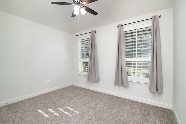 Foto del edificio - **I'm Gorgeous Inside & Out!!**