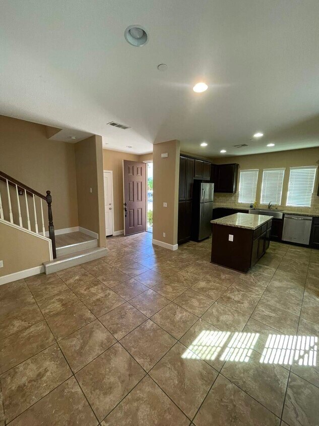 880 Willow Bridge Dr, Folsom, CA 95630 House for Rent in Folsom, CA