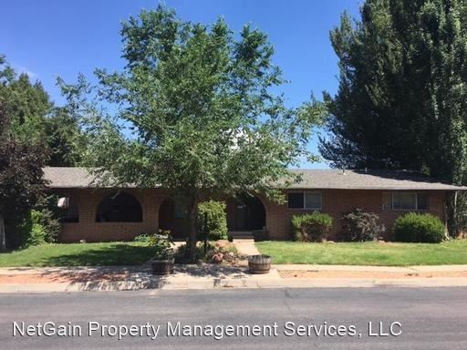 Primary Photo - 405 Circleway Dr